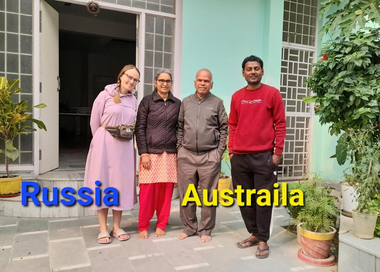 Kanak Home Stay Varanasi Exterior photo